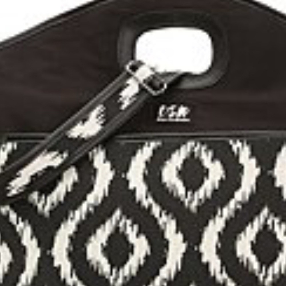 “DSW” cooler bag, brand new,removable strap